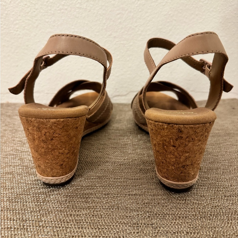 Clarks Helio Latitude Wedge Sandal - Picture 3 of 6